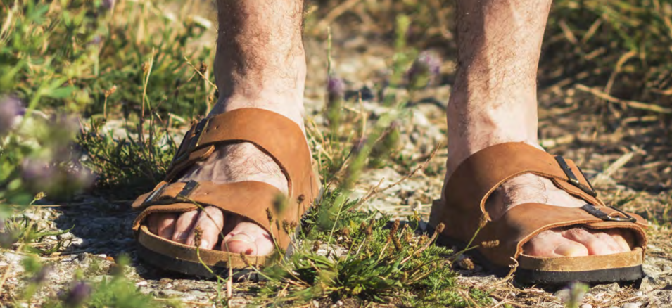 Are Popular Sandals Causing Foot Problems in Men?